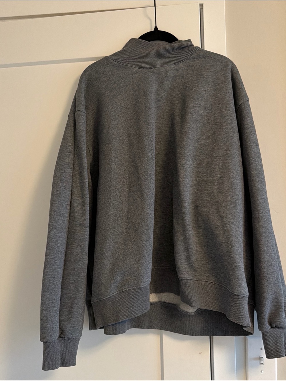 PARKE Gray Mock Neck Sweatshirt - NEW